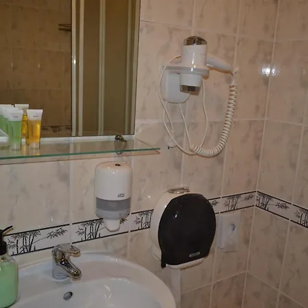 Отель Yes 3*