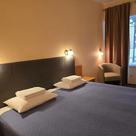 Hotel Yes